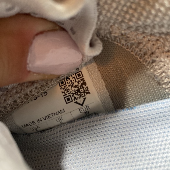 Saucony Kinvara 12 Running Shoes - Picture 9 of 10